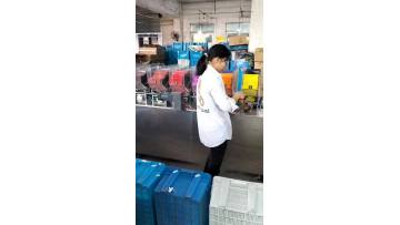 12 color automatic pencil box packing machine