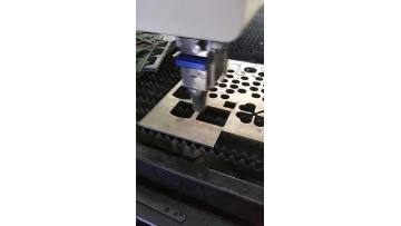 10mm stainless steel laser cutting.mp4