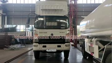 4X4 cargo truck