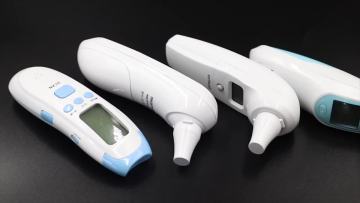 2022 Wholesale Price Lcd Display Medical Baby Kids Ear Digital Infrared Thermometers1