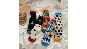 Anime Korean version of penguin college style stockings