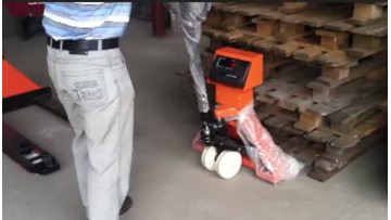 pallet truck with scale .mp4