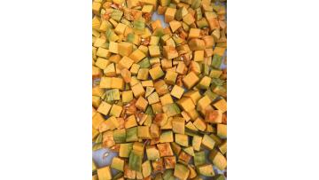 Pumpkin dicing machine