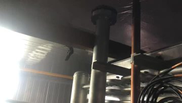 Installing insulation boards of spiral freezer