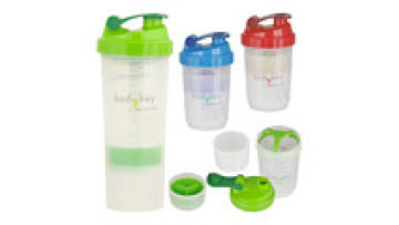 Hot Sale BPA-Free Portable Protein Shaker Bottle with Powder Cup, 600ML1