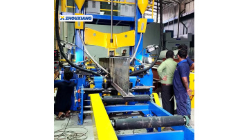 beam assembly welding straightening machine