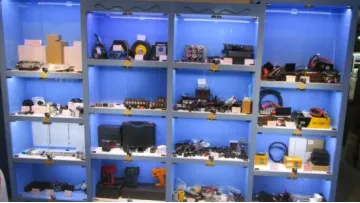 Auto Car 3-Socket Cigarette Lighter Adapter with USB Port and on-off Switch1