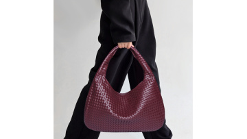 Wave leather shoulder bags