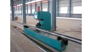 Street Pole Straightening Machine