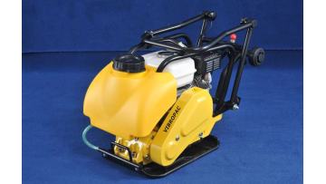 pc80T plate compactor with water tank