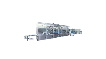 Fully automatic fabric folding machine