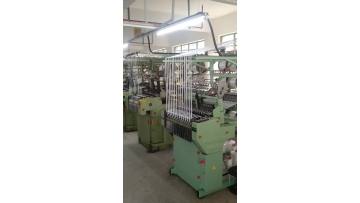 Nylon zipper production workshop