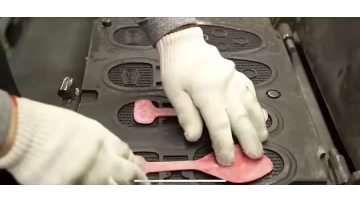 The manufacturing process of casual shoes