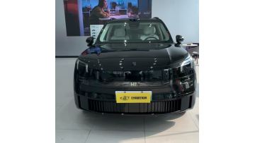 Nordic Technology Flagship Lynk & Co 900EMP