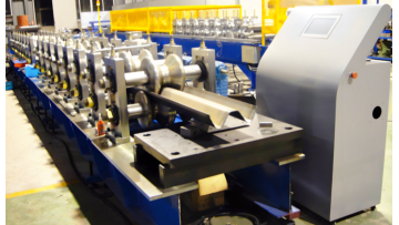 Highway Guardrail Roll Forming Machine