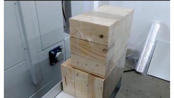 Automatic sleeve sealer with stacking device  + shrink tunnel to pack blocks in combination