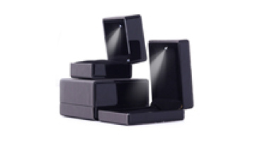 Hanhong custom logo leather jewelry packaging box bracelet bracelet led light packaging box gray necklace ring led jewelry box1