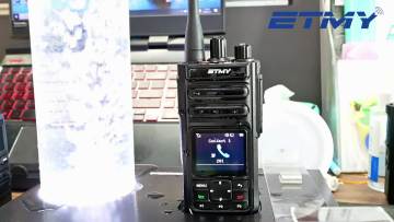 Etmy Et-D68 Hot Selling Radios De Comunicacin VHF Transceiver Handheld GP338D /DP4801E Walkie Talkie1