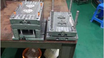 Toolmaker plastic injection mold for plastic parts  mould plastic injection tooling for customer1