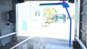 High pressure intelligent no contact car wash machine with 360 cross arm translation system1