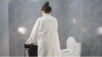 Toilet seat lift for elderly