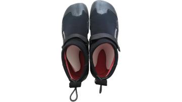 diving boots