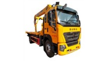 Sinotruk HOWO 130HP 4X2 Flatbed Wrecker Truck with Crane - For Sale1