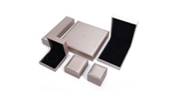 Factory wholesale custom luxury velvet jewellery packaging box bracelet necklace charms earrings leather jewelry ring boxes1