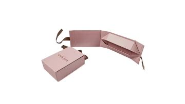 Ribbon Pink Box