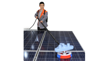 solar clean brush