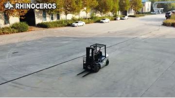Rhinoceros CPD30 Electric Forklift