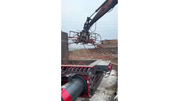 hydraulic baling machine