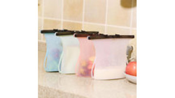 Collapsible Silicone Food Storage Bag1