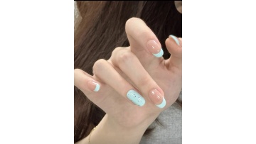 Handcrafted Wearable Nails, Minimalist French Style with Gentle Elegance, Reusable and High-End Quality.