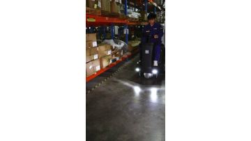 Floor scrubber dryer