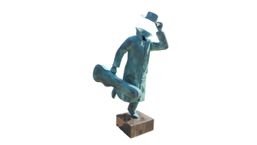 Stunning Bronze Sculpture of a Saluting Musician in Elegant Artistic Detail