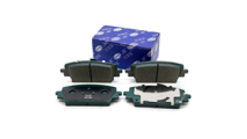 58101-P2A70 Ceramic Front Disc Brake Pads Set Auto Parts New 58101 P2A70 Car Brake Pads for Hyundai SANTA FE Kia SORENTO 20201