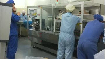 2 heads top filling medical box case packer