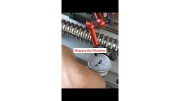 Measuring the runout of ball screws