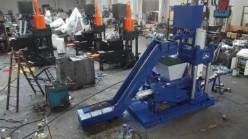 Copper Briquette Making Machine