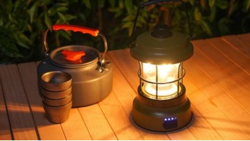 Wason 2023 New Arrival Waterproof Outdoor Vintage Camping Lantern Stepless Dimming USB-C Rechargeable Camping Light OEM Color1