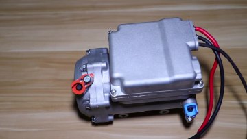 12 volt electric automotive air conditioning compressor1