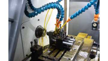 The machines in the yuzhan workshop are operating smoothly.
