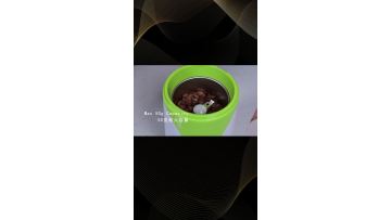 Portable electric coffee grinder for household use