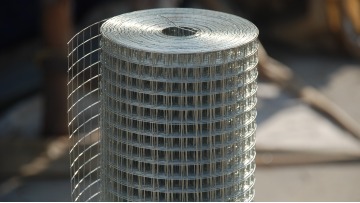 stainless steel welded wire mesh protecting feeding animals and construction iron wire mesh1