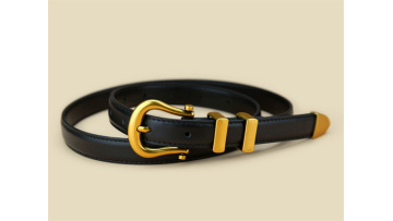 Classic Black Leather Belt Versatile and Stylish A