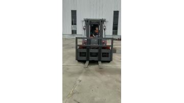 7tons Diesel Forklift video