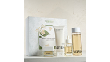 White Tea Skin Care Set EGCG Extract Powerful Anti-aging Effect Custom High End High Quality Skin Care Set1