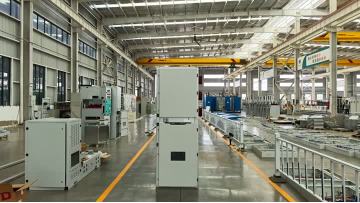 Low-voltage withdrawable switch cabinet