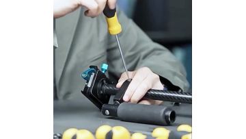 Industrial-grade long-handled screwdriver